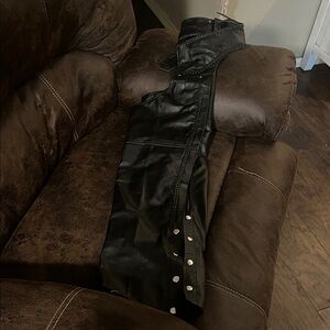 New size 4 Milwaukee Black Leather Chaps with braided Accents